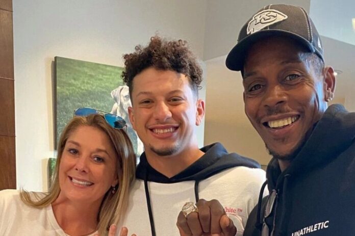 Overwhelmed Patrick Mahomes Announced that his parents going to to re-marry after 18 years of divorce