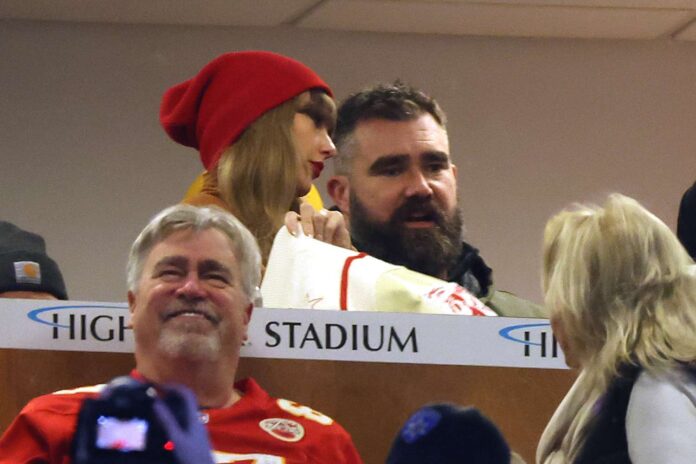 Jason Kelce is a certified Kansas City Chiefs fan! The NFL star supported his sibling alongside their mother Donna, his wife Kylie Kelce and Travis' girlfriend Taylor Swift