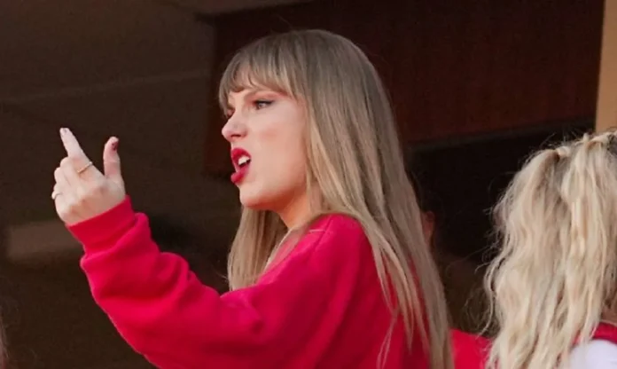 Taylor swift hits back at critics : I’m in Love with ‘TRAVIS ‘and I don’t care what you think , Love doesn’t care about your opinion . Stop the criticism I am no match to your Craziness as Travis and Jason Kelce defends her