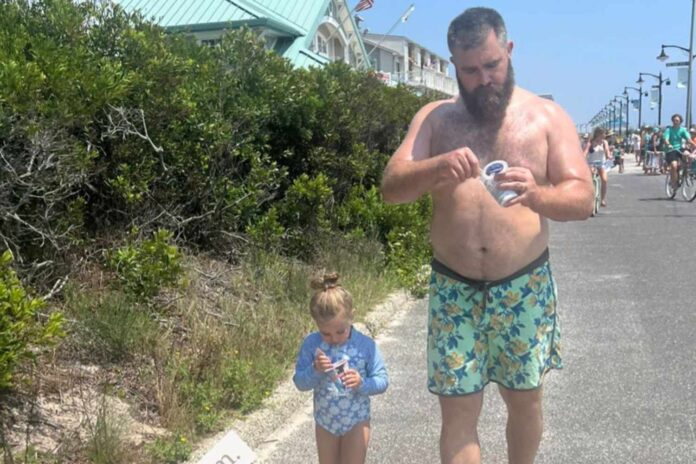 Jason Kelce’s Wife Shows NFL Star and Daughter Wyatt Walking in Sync with Ice Cream on Beach Vacation