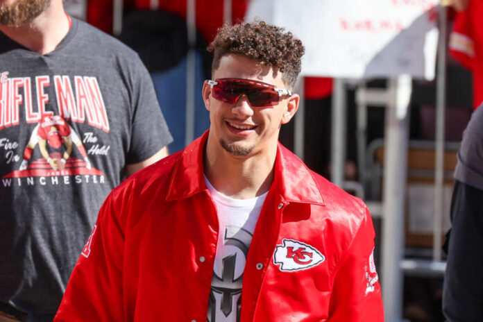 News Now: Patrick Mahomes Loves Chiefs GM After NFL Draft Trade with 49ers, OT Suamataia Pick