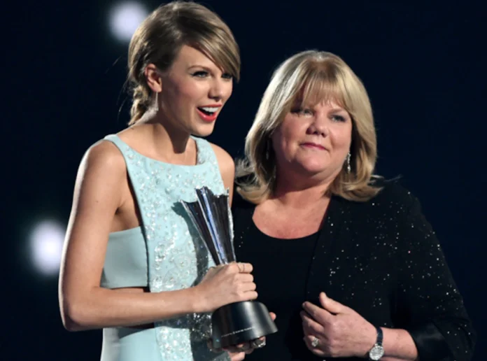 Just in: Andrea Swift congratulate her daughter for wining the webby Award and guide her with some words of Encouragement.