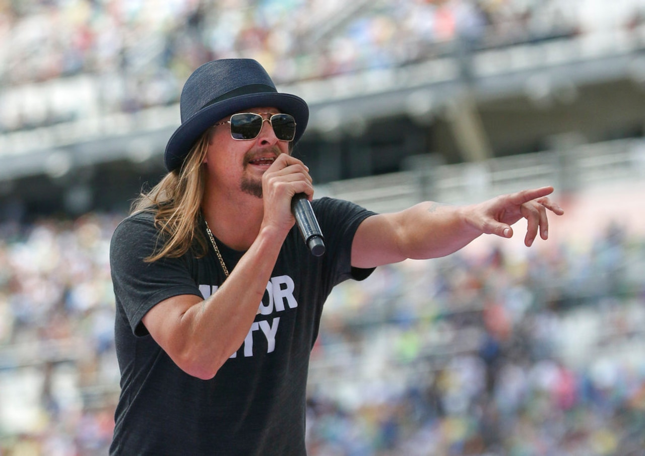 Kid Rock Sends Private Message to 17-Year-Old Fan Facing a Serious Illness After Learning About His Last Musical Wish
