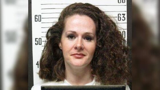 Tennessee Execution Takes Shocking Turn as Christa Gail Pike Survives Two Doses of Lethal Injection, Remains Alive and Breathing as Officials Halt Procedure and Rush Her to Hospital